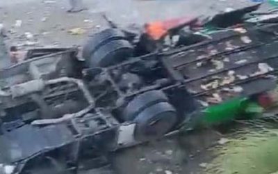 পাকিস্তানে ভয়াবহ বাস দুর্ঘটনায় শিশুসহ নিহত ২৭