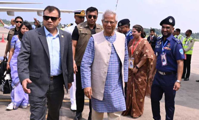 চট্টগ্রাম অবস্থান করছেন প্রধান উপদেষ্টা